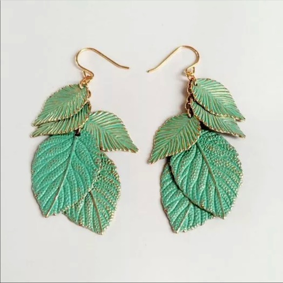 Jewelry - Vintage Leaf Earrings